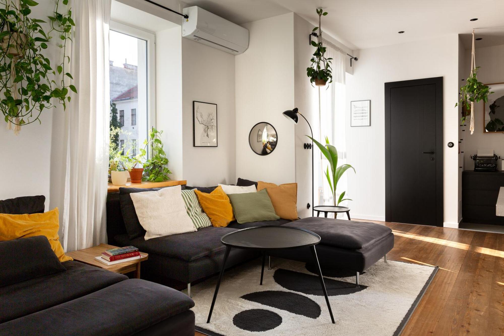 Evergreen - Old Town Spacious Stylish Apartment With Ac And One And A Half Bath, Baby & Kid- Friendly Bratislava Exterior foto